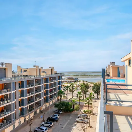 Olhao Beach Apartment شقة